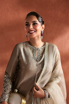 Noor-e-Zar